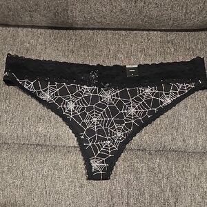 Torrid mid rise cotton thong panty Black Spider Web Lace Panties 4x